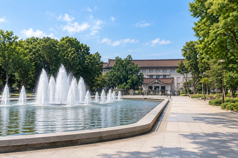 上野公園の噴水広場と東京国立博物館を実景写真から再構成した生成イメージ